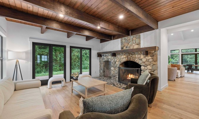 Union Hill-Novelty Hill House | Sophisticated Retreat in the Heart of Redmond – Nature & Luxury Combined #41901
