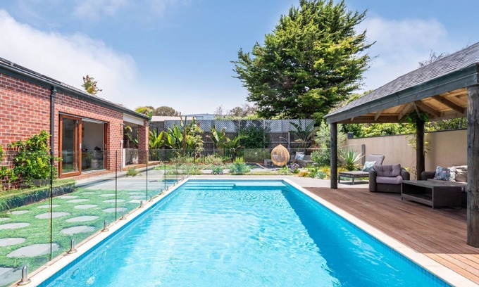 Sorrento House | Sorrento Serenity | Luxe Pet friendly with Pool