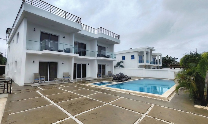 Cabarete Villa | SOS 10BR Fun Fiesta Factory + Bonus