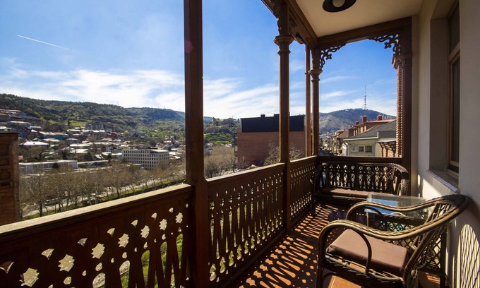 Avlabari Hotel | Sota Metekhi Hotel