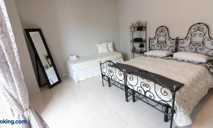 Trani Bed & Breakfast | Sottovento B&B