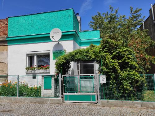 Bakov nad Jizerou House | Soukromý dům se zahradou u Paříků