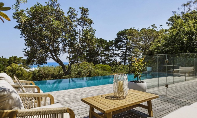 Mount Martha House | South Beach Luxury - Pool, Spa, Sauna and Private Gymnasium - Mt Martha