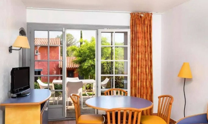 Boulouris-sur-Mer Apartment | SOWELL RESIDENCES Green Oaks * - Studio 4 people Superior