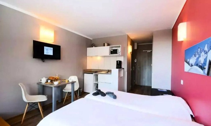 Isola Apartment | SOWELL RÉSIDENCES New Chastillon* - Studio 2 People
