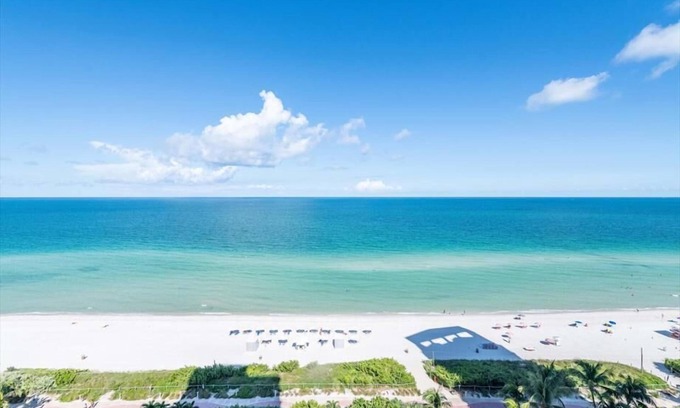 North Beach Apartment | Spa-style Amenities w/Beachfront View | Ocean Front View | Balcony