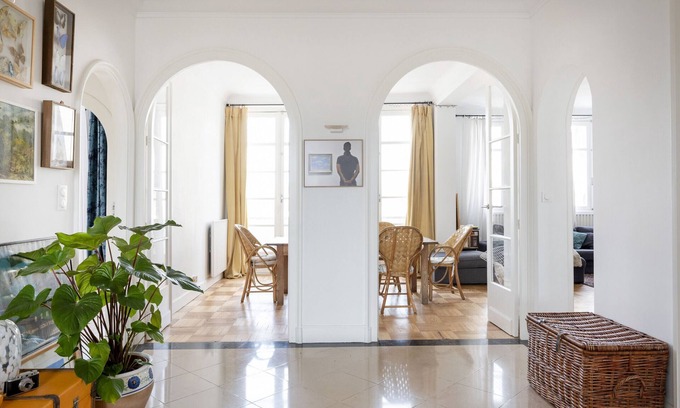 Saint-Michel Apartment | Space and serenity in the heart of Bordeaux