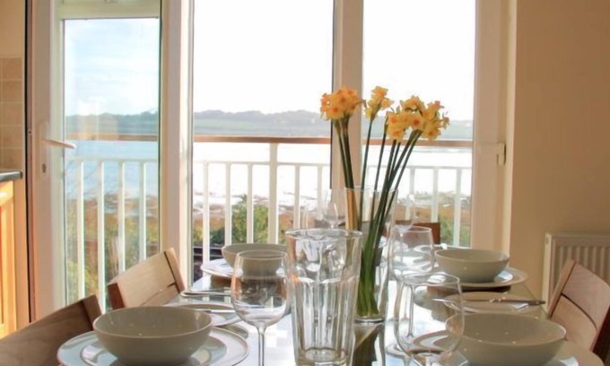 Lelant Apartment | Space for up to six guests, with comfortable bedrooms and spectacular sea views.
