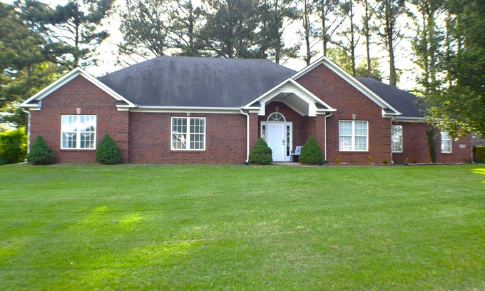 Huntsville House | Space Oddity: Close & Accessible!