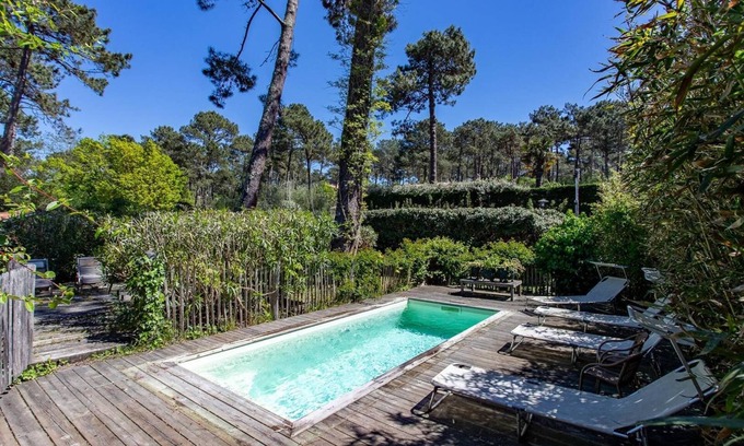Piraillan House | Spacieuse villa familiale avec piscine pour 12 personnes Piraillan