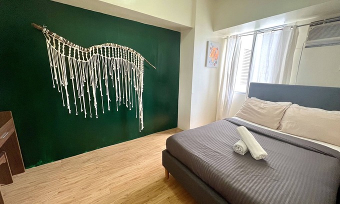 Guadalupe Condo | Spacious 1-b in Avida, IT Park