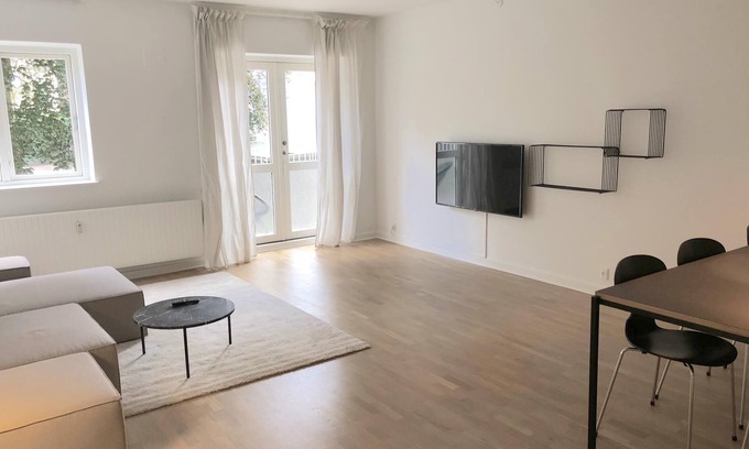 Frederiksberg C Apartment | Spacious 1-BR w/a balcony in Frederiksberg - 202