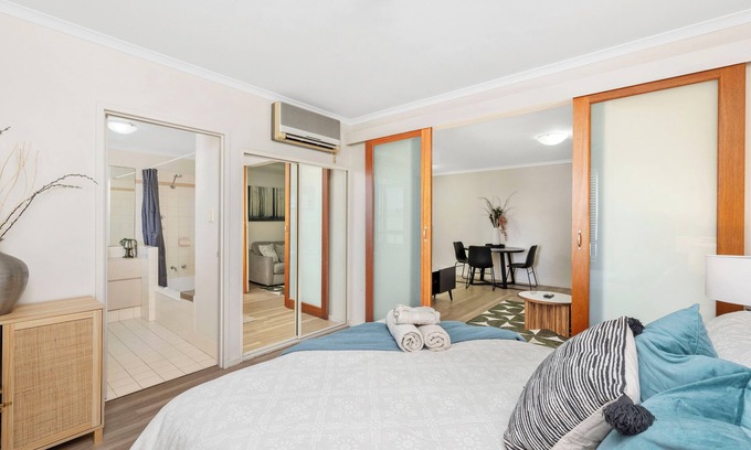 Perth Central Business District Apartment | Spacious 1BDR | Fast Wi-Fi | Near RAC Arena & Elizabeth Quay