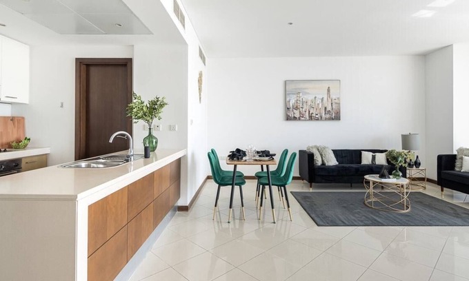Dubai Festival City Apartment | Spacious 1BR Apartment With Lovely Dubai Creek Views