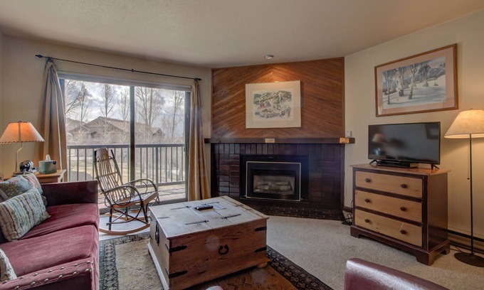 Steamboat Springs Condo | Spacious 2-Bdrm Condo at Timber Run – Your Mountain Retreat in Steamboat Springs