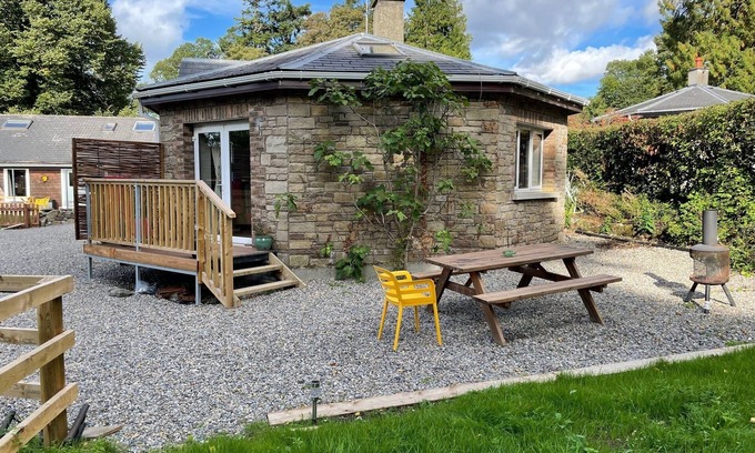 Knockaderry Cross Roads House | Spacious 2 bed stone cottage in the Wicklow Mountains