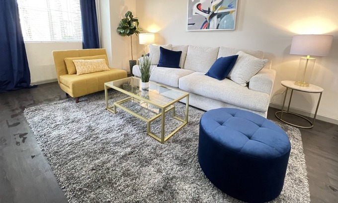 Camarillo Apartment | Spacious 2 bedroom on ground floor at Downtown Camarillo