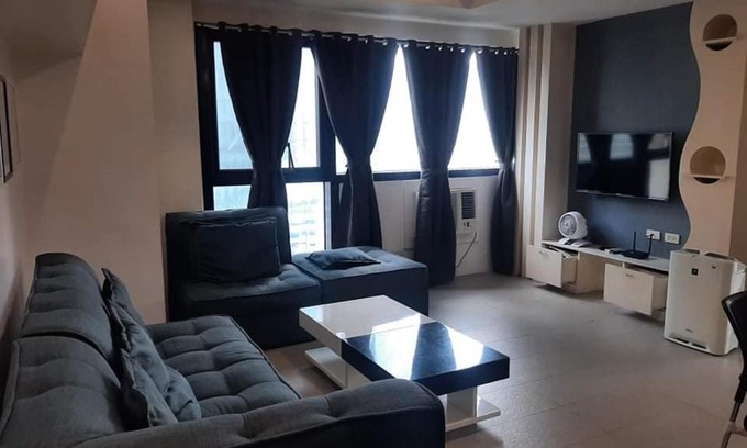 Wack-Wack Greenhills Apartment | Spacious 2 Bedroom Unit with Pool