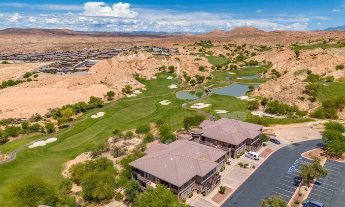 Mesquite Condo | Spacious 2BR Condo with Secondary Suite on Wolf Creek Golf Course – Sleeps 8!