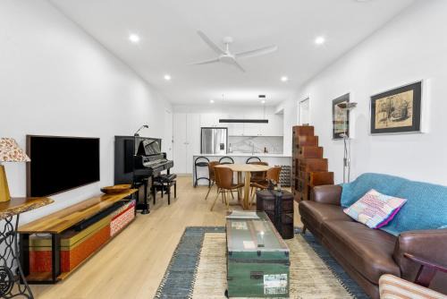 Clayfield House | Spacious 3-Bed Clayfield House with Patio and BBQ