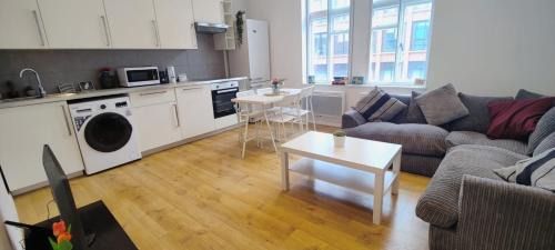 Spitalfields Apartment | Spacious 3 Bed Flat near Liverpool street, Spitalfields