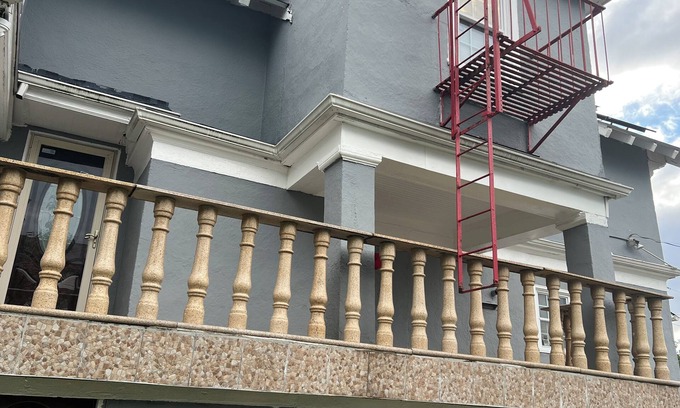 Queens Apartment | Spacious 3-bedroom apartment with AC, WiFi in charming Queens