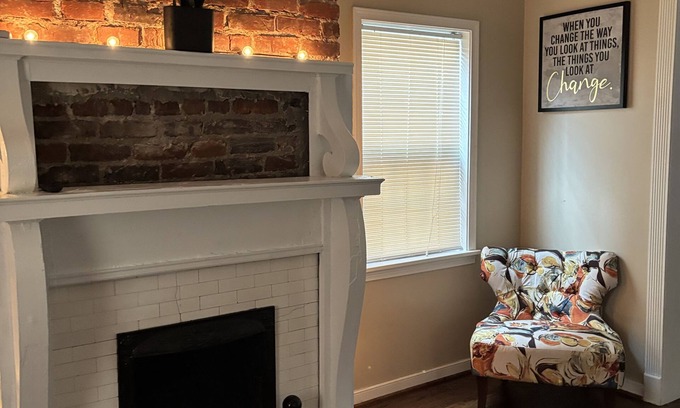 Mosby House | Spacious 3-bedroom home near numerous attractions in beautiful Richmond.