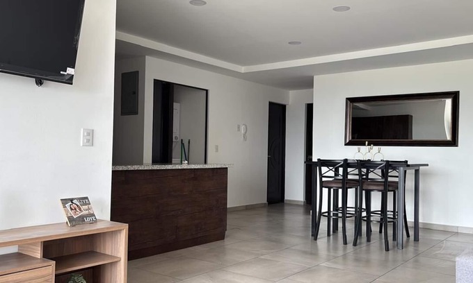 San Salvador Apartment | Spacious 3-bedroom apartment with fabulous View in San Salvador