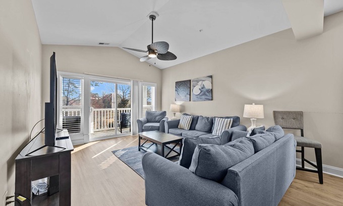 Carolina Forest Condo | Spacious 3Br/3Ba Lavish & Beautiful Condo at World Golf Tour - Top Floor!