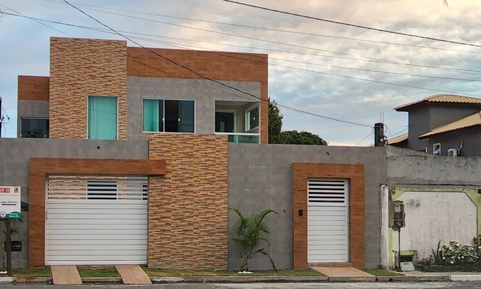 Arembepe Condo | Spacious 4-bedroom, 5-bathroom condominium in gated community close to beach.