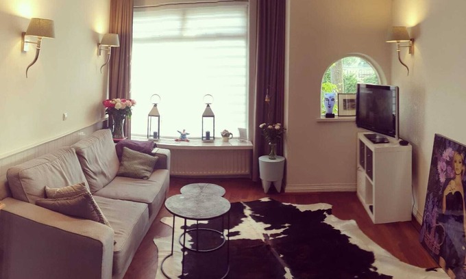 Hilversum House | Spacious 4 bedroom house close to Amsterdam(20min by train) and Utrecht