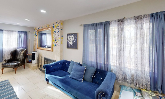 Quail Estates West House | Spacious 4-bedroom house in phenomenal Las Vegas with WiFi, AC