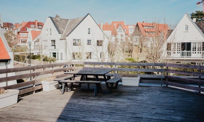 Duinbergen Apartment | Spacious 4-BR Seaside in Knokke