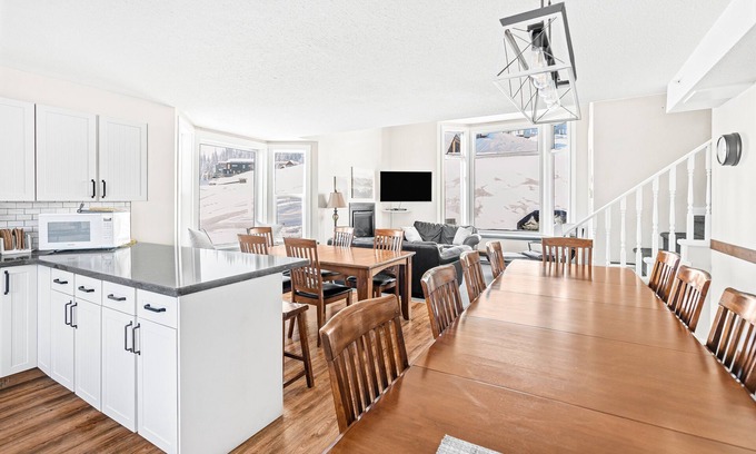 Silver Star Mountain Condo | Spacious 4-Level Suite w/Fireplace & Flexible Sleeping for 17