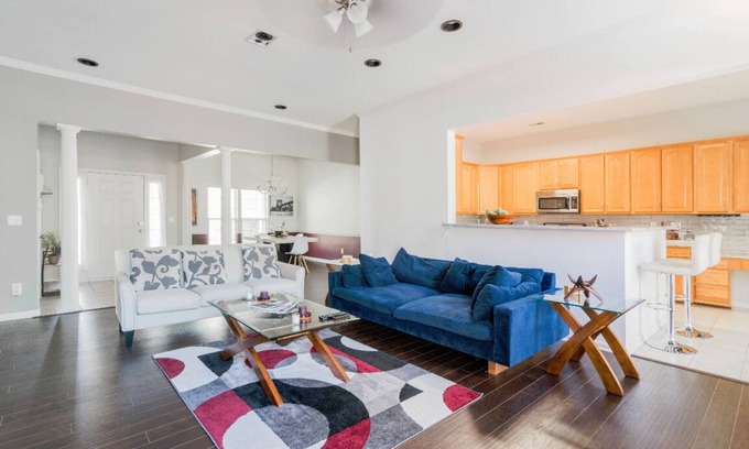 Charlotte House | Spacious 4BR Ranch with Private Pool and Sunroom - Near Charlotte