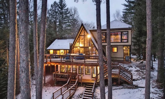 Eagle River Cabin | Spacious 5-bedroom A frame cabin with AC, on a 5 lake chain in Eagle River
