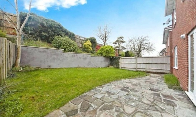 Purley House | Spacious 5 Bedrooms Family Detached House in Purley 23 min to Central London