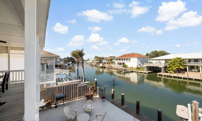Key Allegro House | Spacious 5BR Canal Home with Pool in Key Allegro - Perfect Rockport Getaway