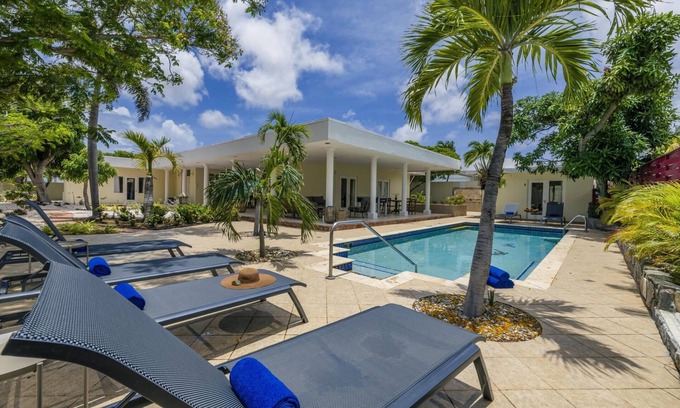 Oranjestad Villa | Spacious 5BR4.5BA w/Pool @ DownTown I Close2Beach