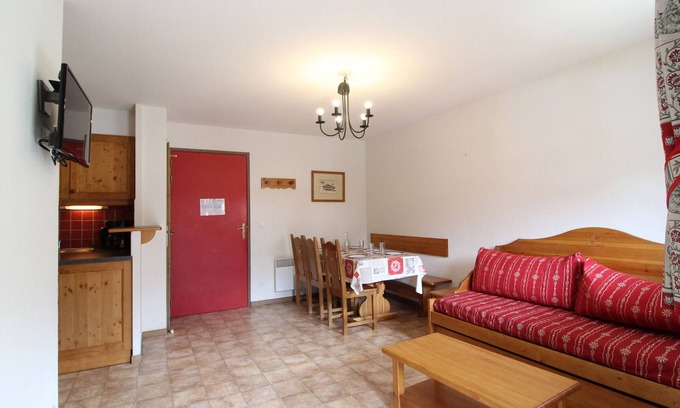 Val Cenis Apartment | Spacious 6-Person Apartment at the Foot of the Slopes in Val Cenis