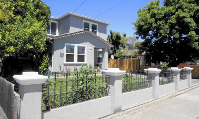 Santa Clara House | Spacious 7-bedroom/7-Bath in enchanting neighborhood of Santa Clara