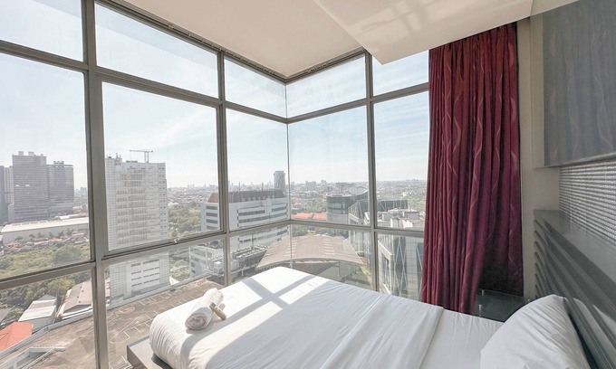 Surabaya Apartment | Spacious And Comfortable Living 3Br Apartment At Aryaduta Residence