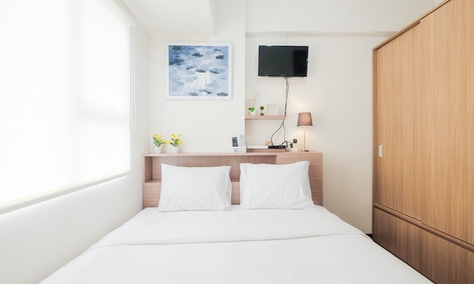 Depok Hotel | Spacious and Comfortable 2Br Cinere Resort Apartment