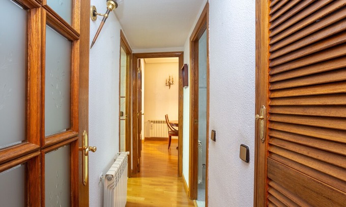 Embajadores Apartment | Spacious and comfortable in Lavapies.