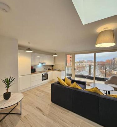 Haroldʼs Cross Apartment | Spacious and cosy house