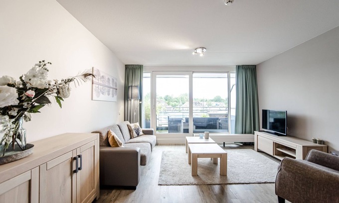 Merenwijk Apartment | Spacious and luxurious first flloor apartment with balcony- Kaag (13)
