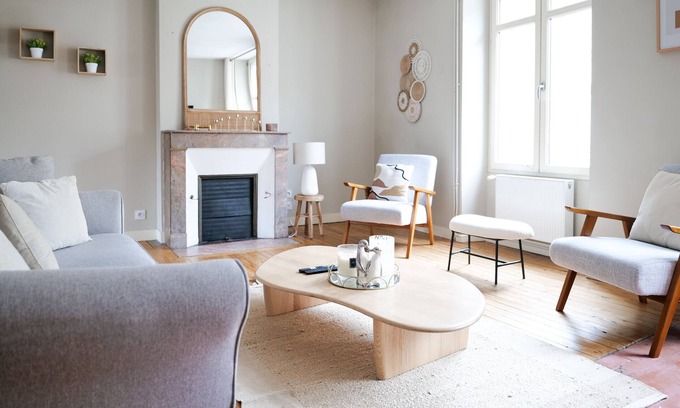 Downtown Angers Apartment | Spacious apartment - 7 people - City center