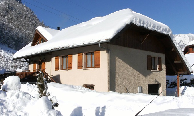 Thones Apartment | Spacious apartment for 5 people at the gates of Aravis