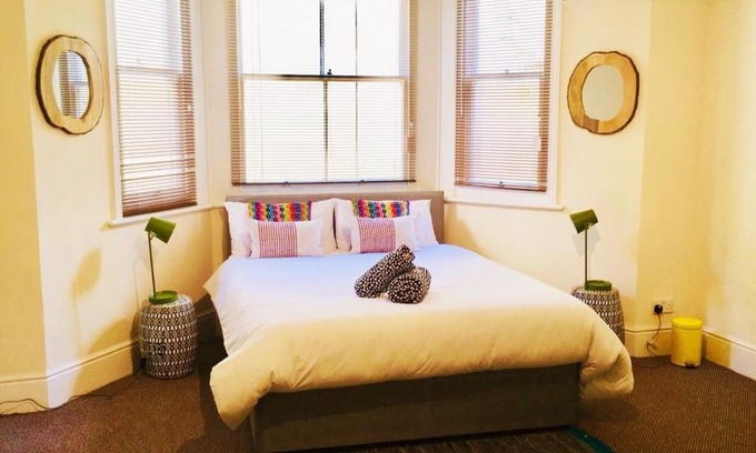 St Leonards-On-Sea Apartment | Spacious Apartment in the Heart of St Leonards