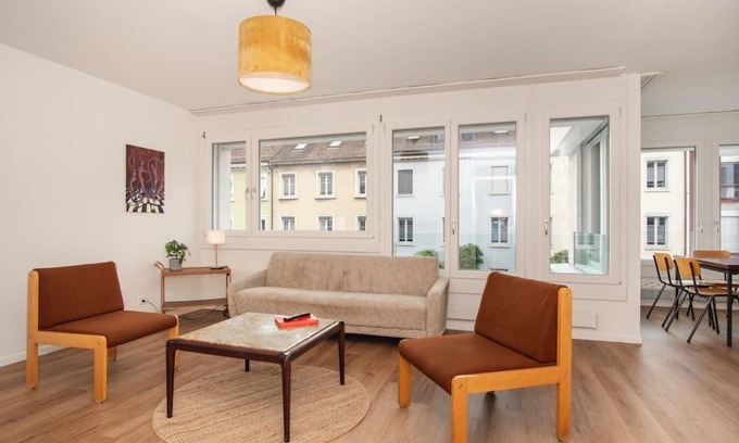 Matthaus Apartment | Spacious apartment next to Rhine